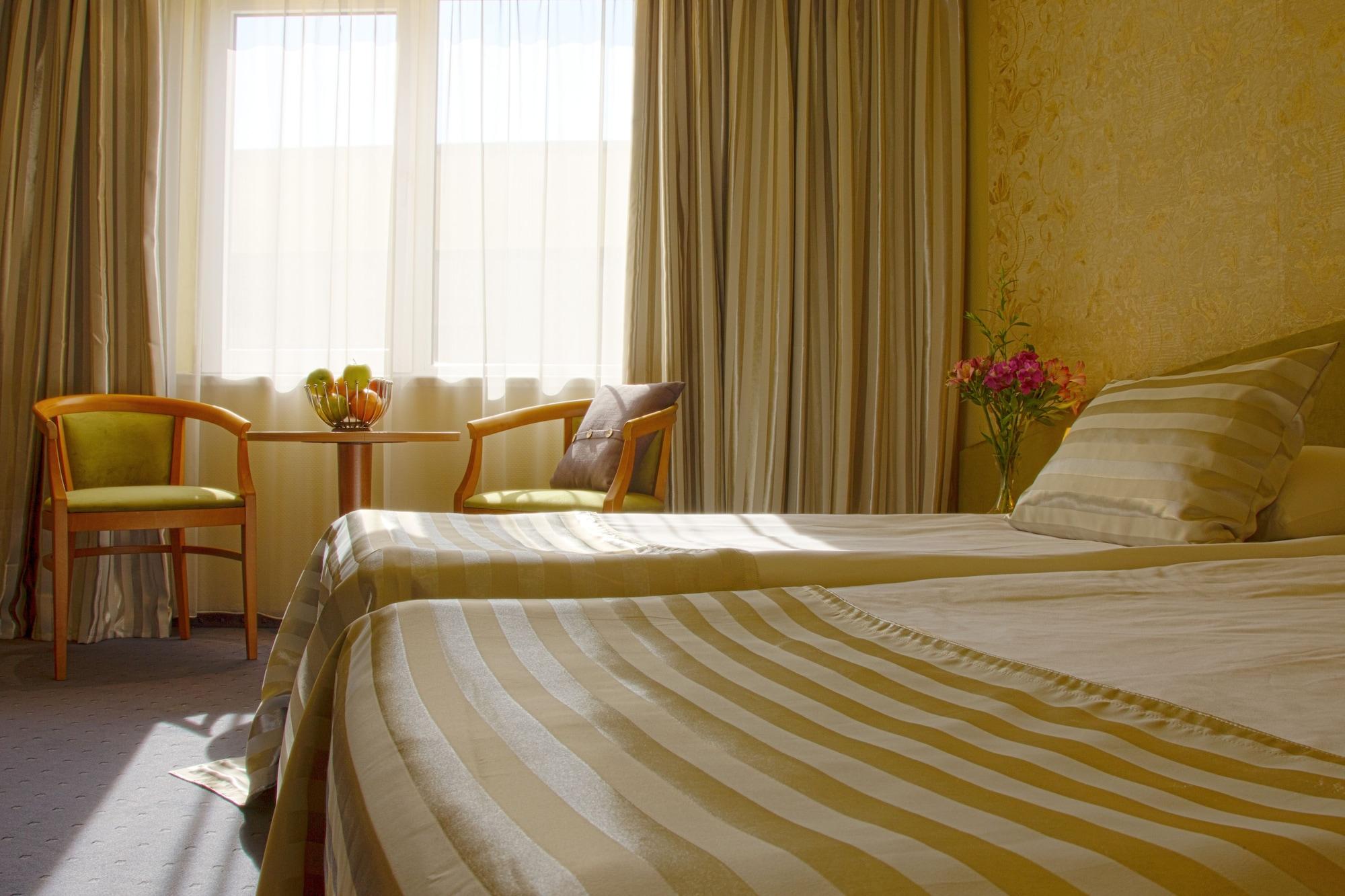 Triada Hotel Sofia Eksteriør billede