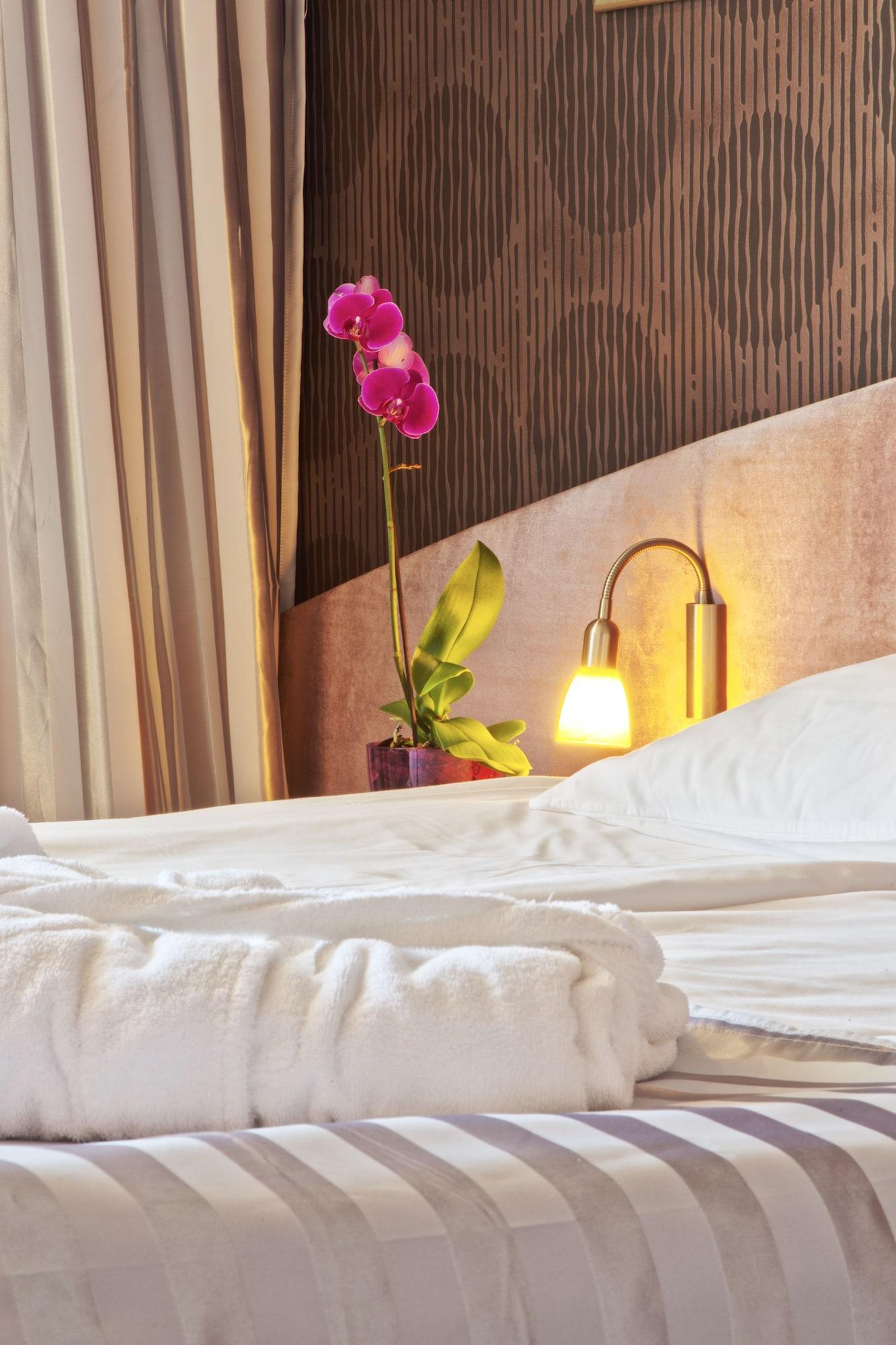 Triada Hotel Sofia Eksteriør billede