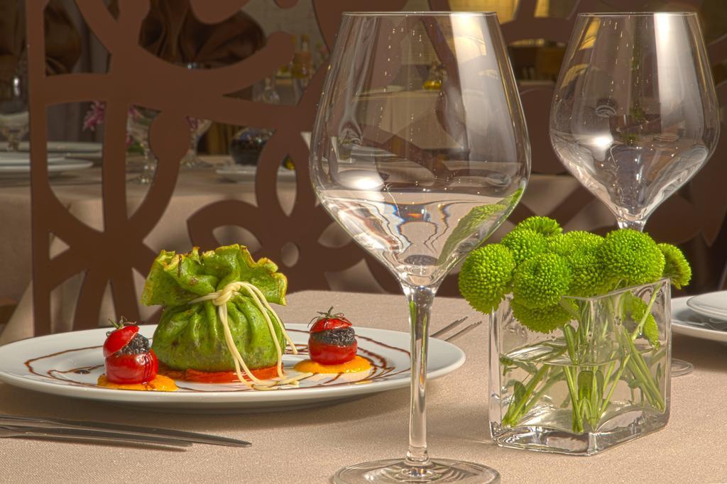 Triada Hotel Sofia Eksteriør billede